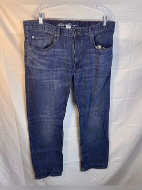 Eddie Bauer Men's Dark Indigo Straight-Leg Jeans 38x30